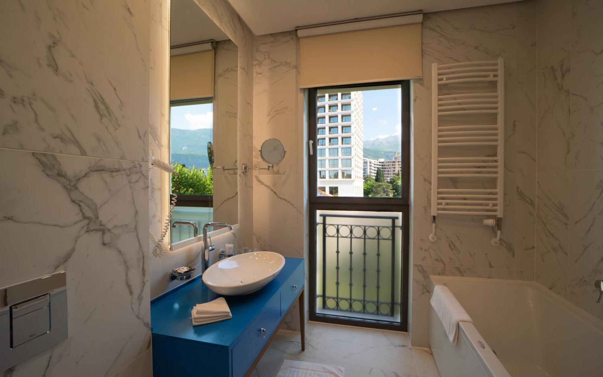 Otel Majestic
